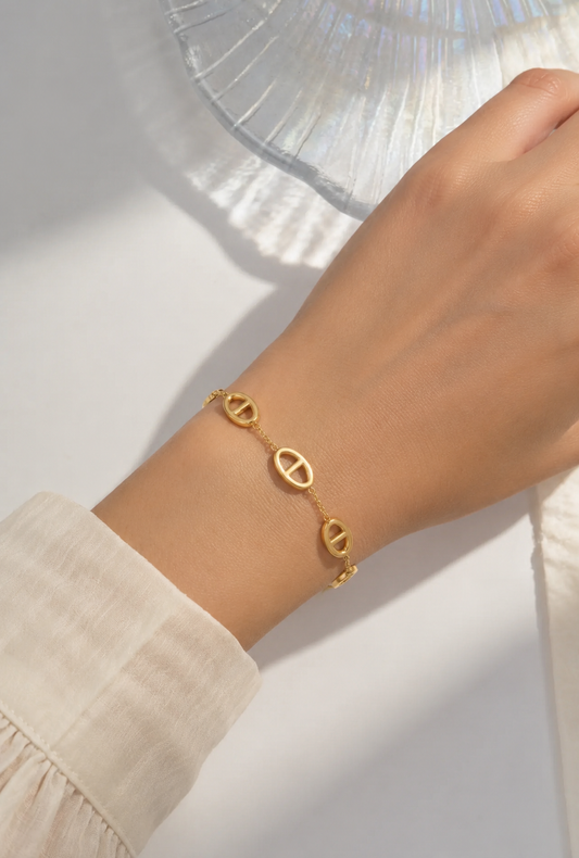 Bracelet design Ovale Dorée en acier