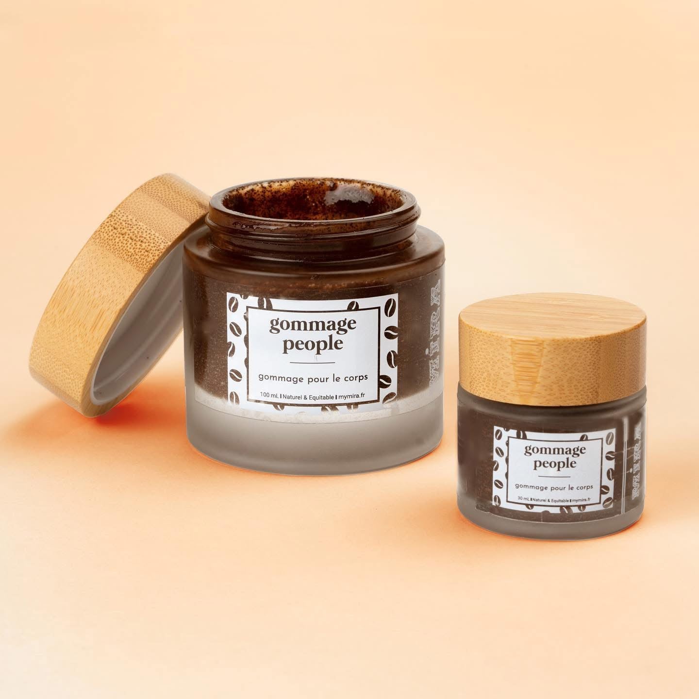 Gommage 3 en 1 à base de grains de cafés moulus